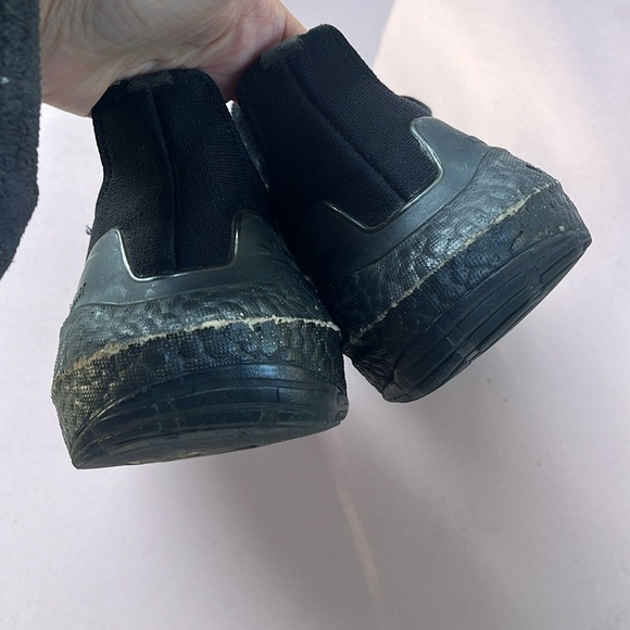 “Adidas-Mens Ultra Boost size 9.5” - Picture 3 of 12